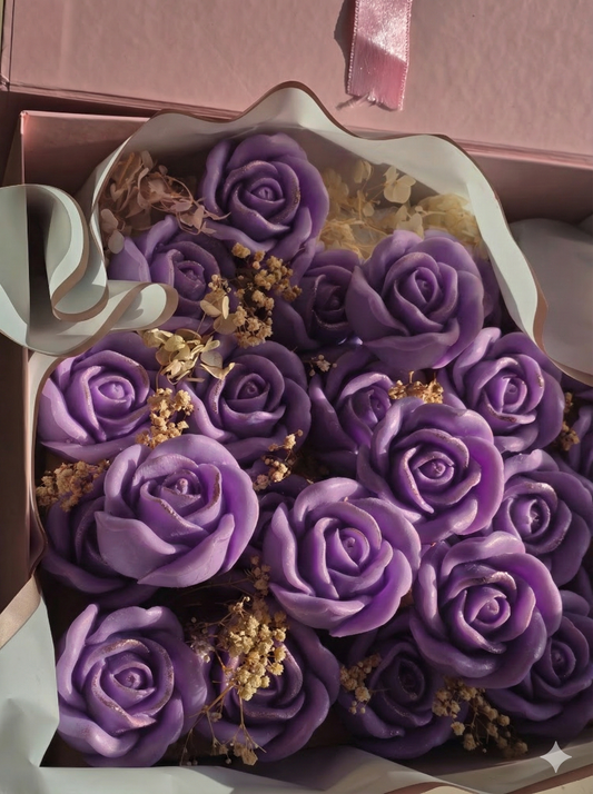 The Grand Rose Affair - 20 Rose Candle Hamper