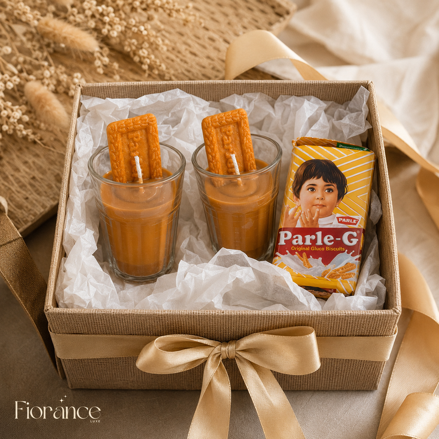 Fiorance Luxe chai candle Parle-G close-up – handmade amber soy wax candle with sculpted biscuit for Indian nostalgia gifting