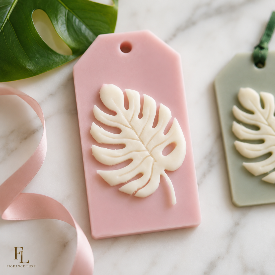 Fiorance Luxe monstera leaf wax sachet set of 3 – scented soy wax sachet with cream embossed monstera design for wardrobe